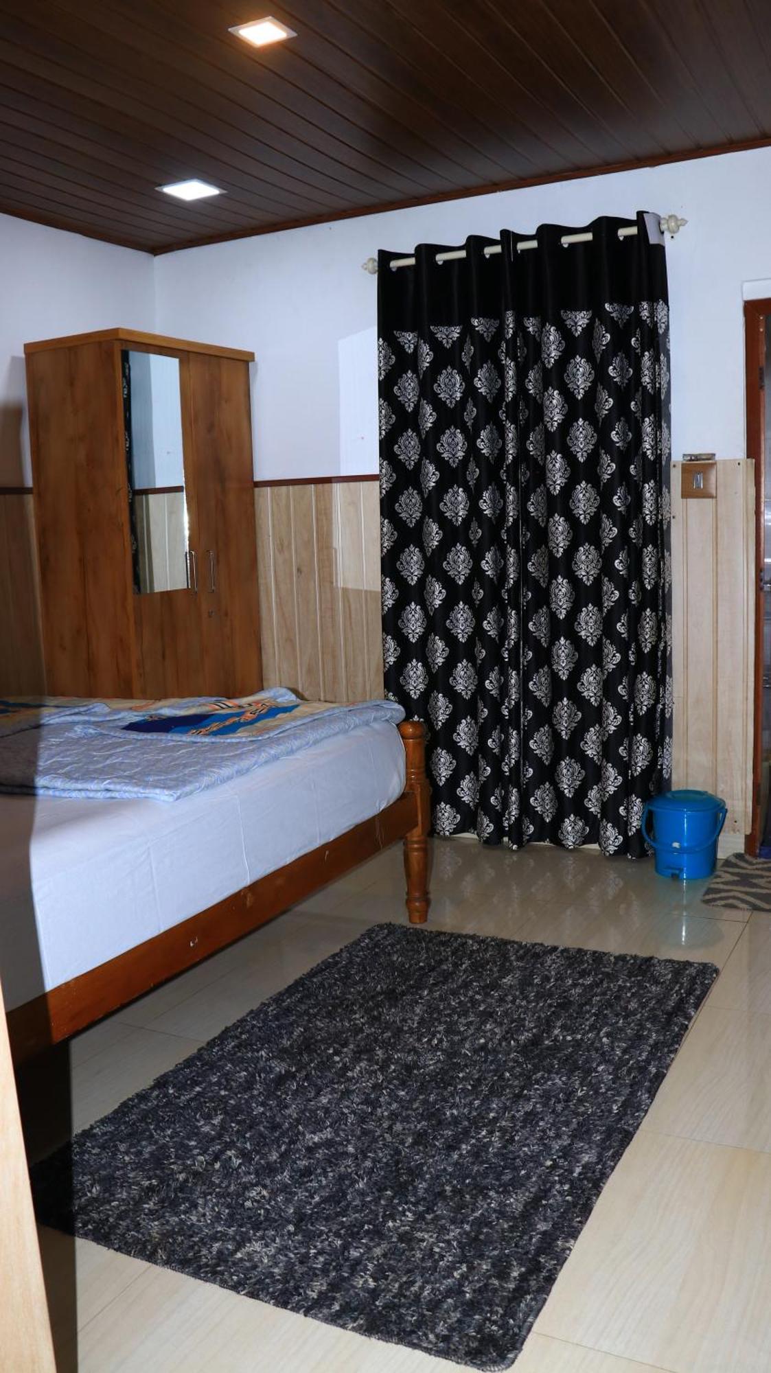 Navaneeth Homestay Devikolam Exterior foto