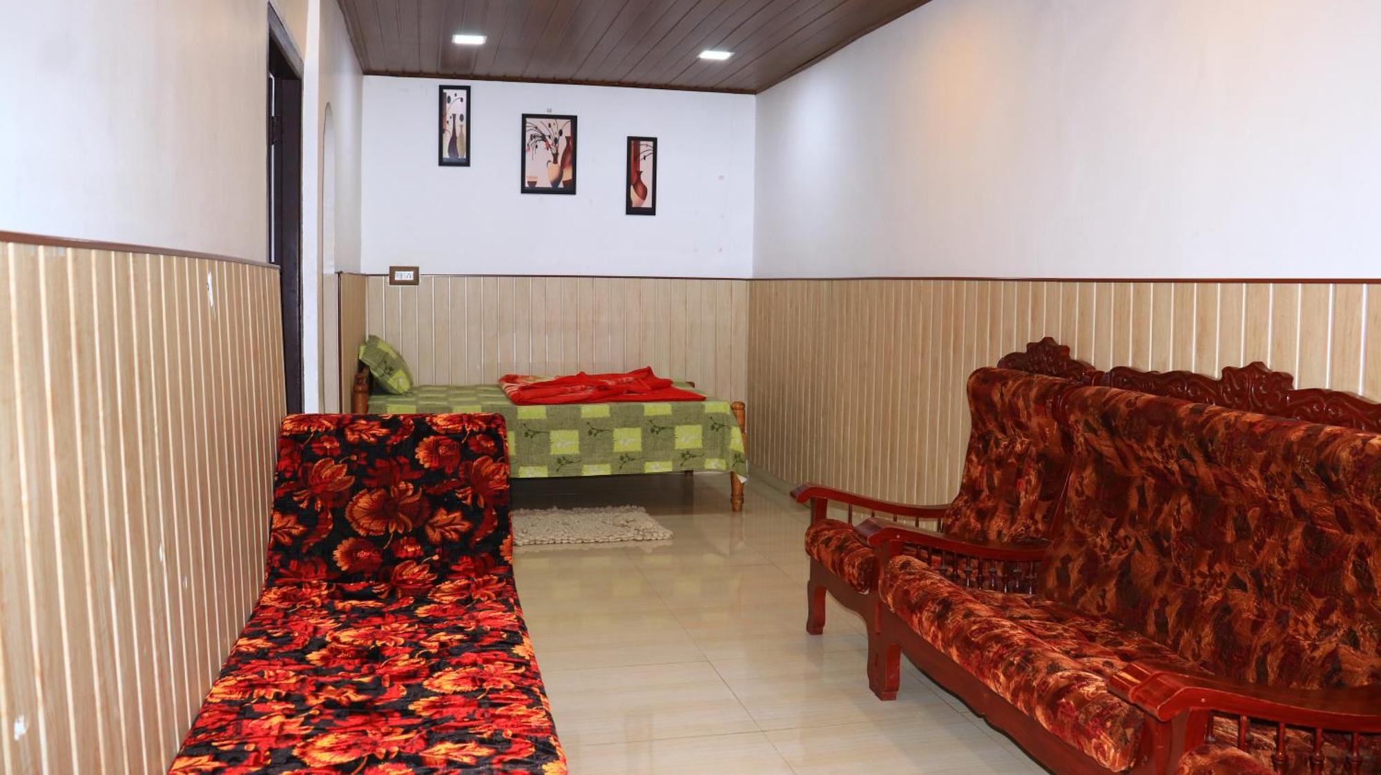 Navaneeth Homestay Devikolam Exterior foto